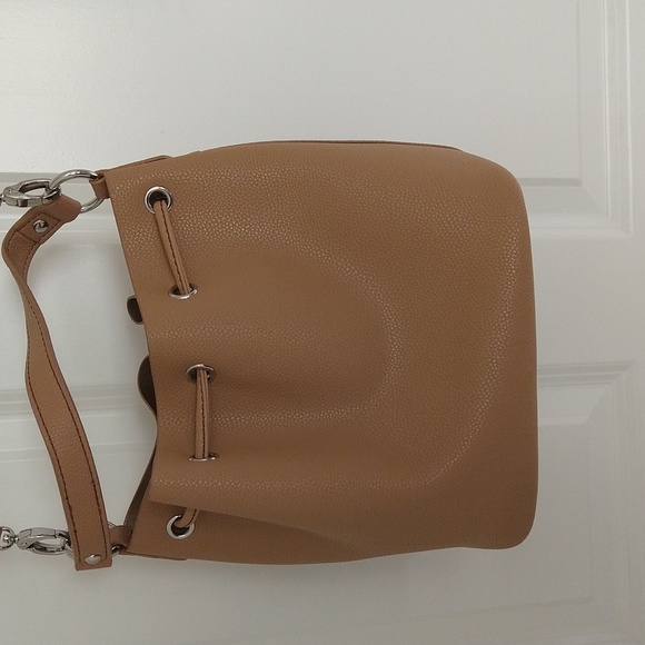 Nine West Drawstring Tan Bucket Bag, In Like New Condition, - Picture 8 of 16